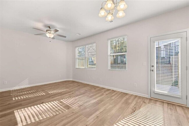 Flex room/study area - 2832 Saratoga Lake View