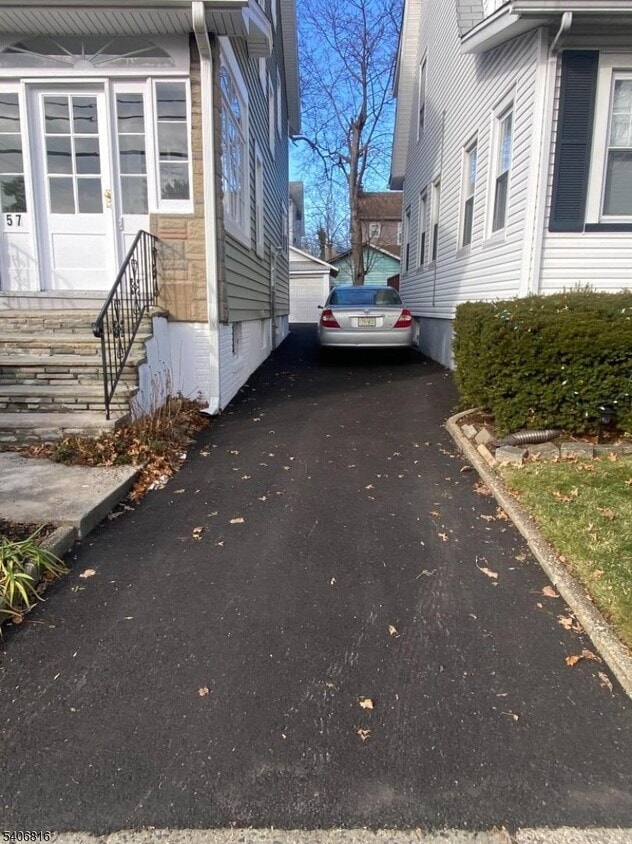 Building Photo - 57 Menzel Ave