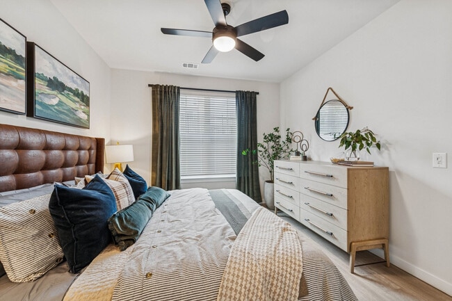 Ascend Morganton Park apartments — community photo - Ascend Morganton Park
