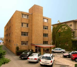 Primary Photo - 139 W Wilson St
