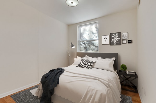 Foto del edificio - 2512 W Leland Ave