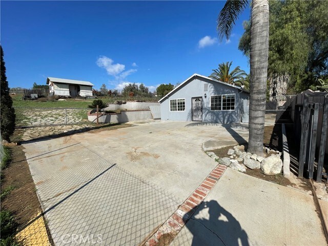Foto del edificio - 5491 Riverview Dr
