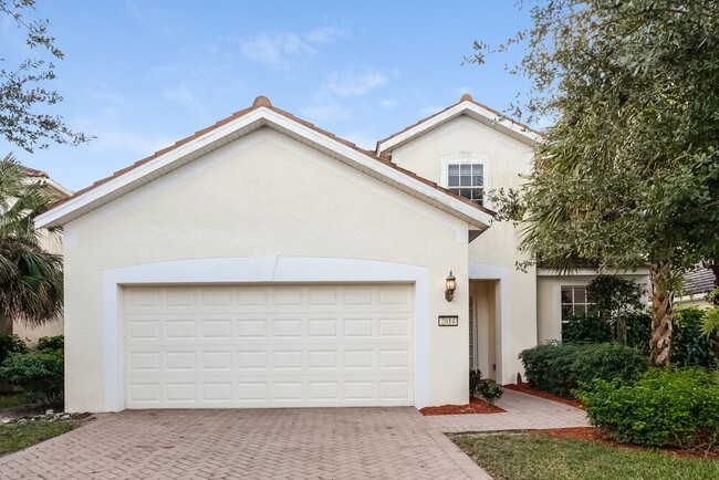 Building Photo - 2014 Fairmont Ln