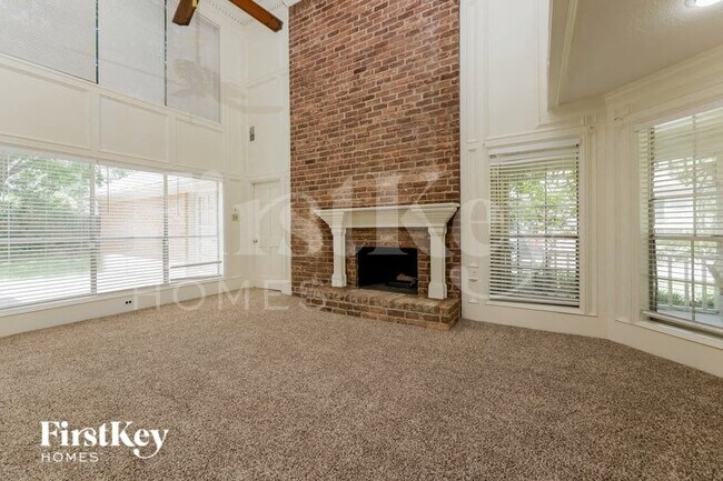 Building Photo - 8334 Burwood Park Dr