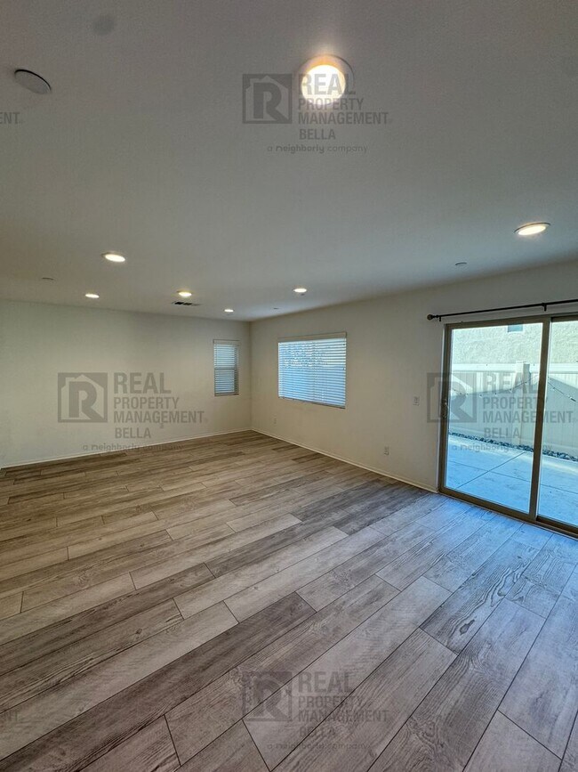 Building Photo - Gated Canyon Hills Gem – 3 Bedrooms, 2.5 B...