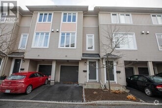 Building Photo - 122 Songbird Private