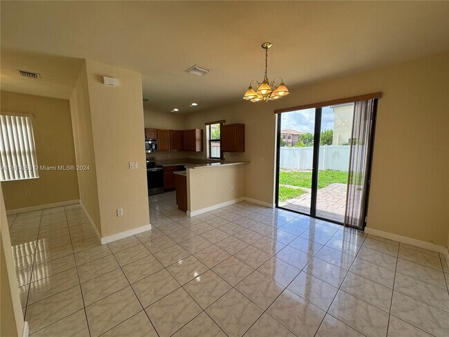 Foto del edificio - 3312 W 91st Terrace