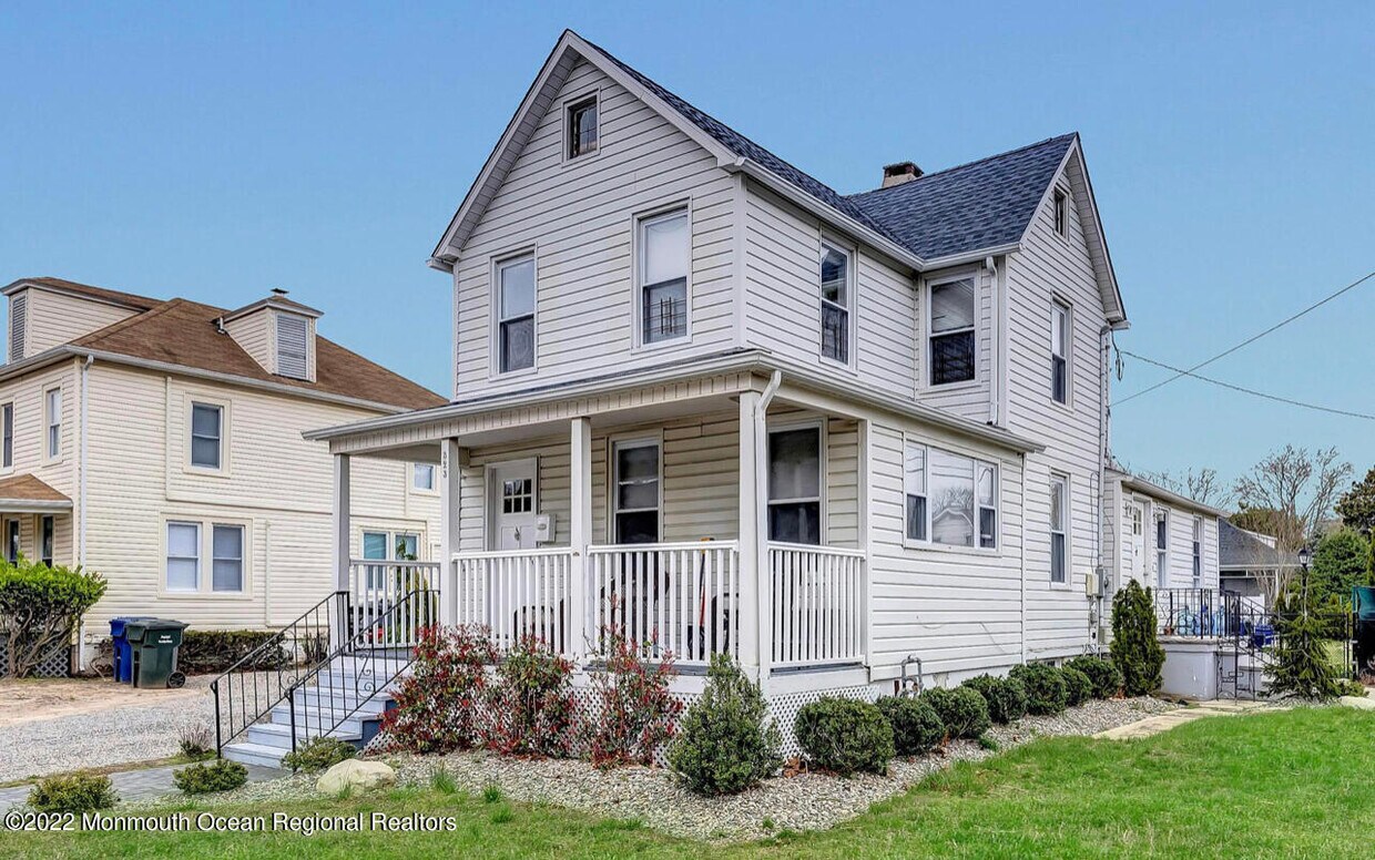 323 Roosevelt Ave, Elberon Park, NJ 07755 House for Rent in Elberon