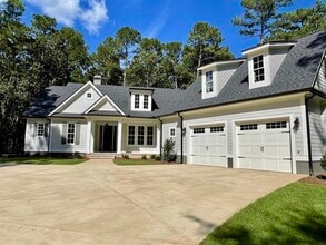 Building Photo - 1830 Snug Harbor Dr