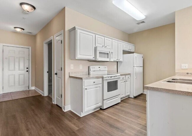 Building Photo - 101 Ella Kinley Cir