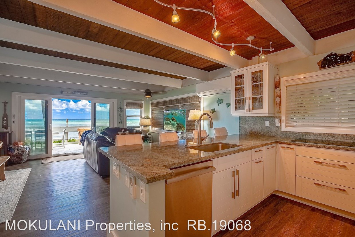Primary Photo - 3 br, 2 bath House - 68.175 Au Street