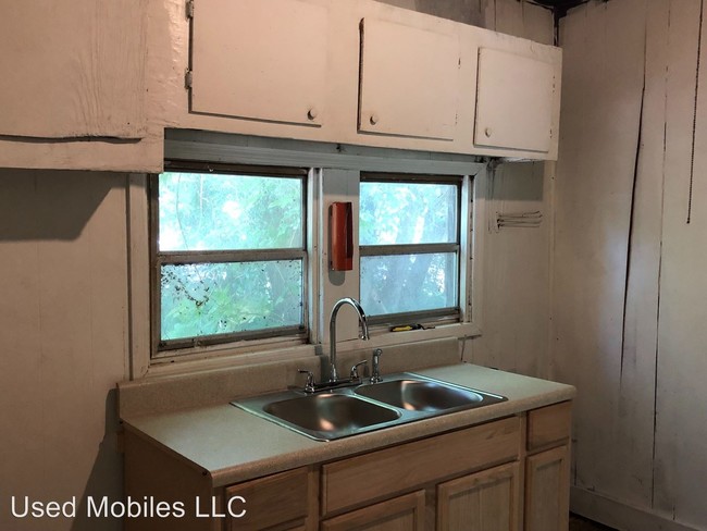 Building Photo - 3 br, 1 bath House - 204 Pinto Road