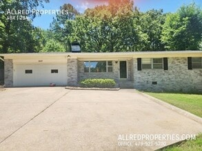 Building Photo - 1627 W Wedington Dr