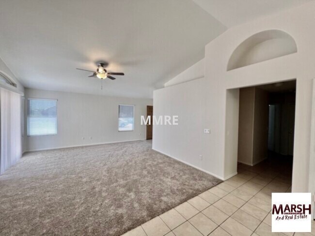 Building Photo - GREAT 3 BEDROOM HOME IN MESA!