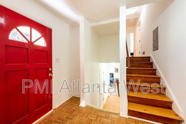 Building Photo - 2839 Scenic Terrace