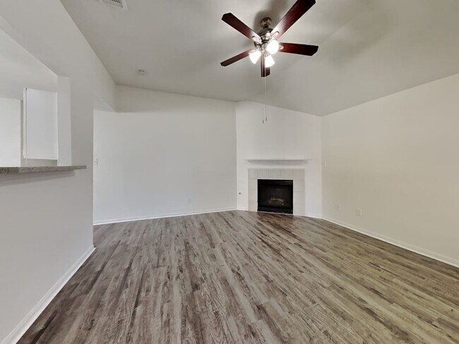 Building Photo - 939 Redcrest Springs Ct