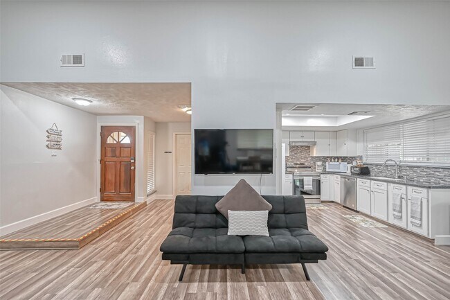 Foto del edificio - 11618 Corona Ln