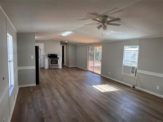 Foto del edificio - 1328 Aquila Dr