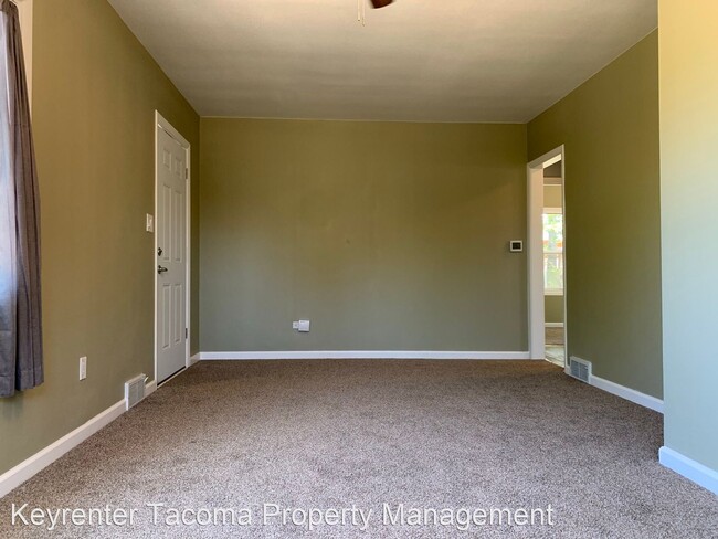 Building Photo - 3 br, 1.5 bath House - 1314 E 66TH ST