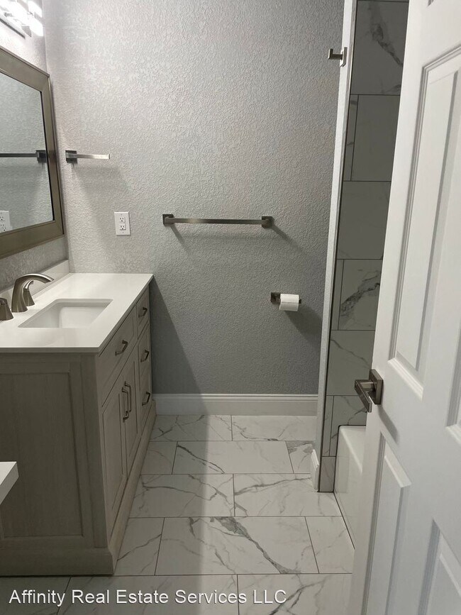 Foto del edificio - 3 br, 2 bath House - 1009 Valverde St.