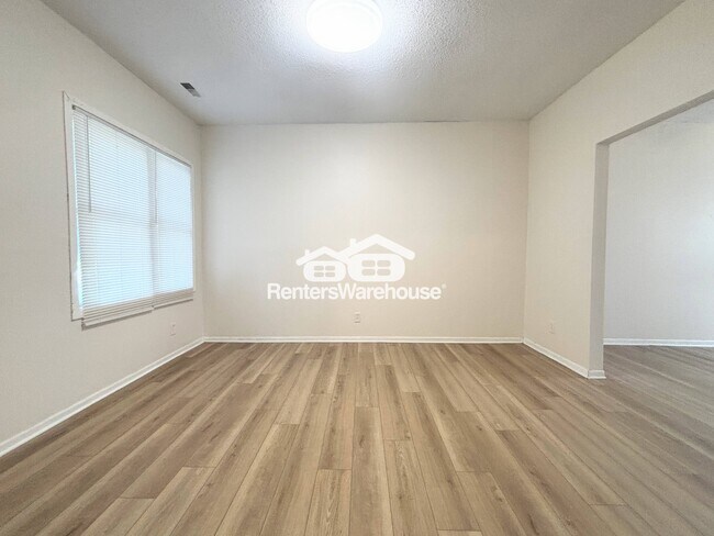 Foto del edificio - 228 1st St