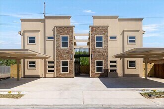 Building Photo - 1509 Pamplona St