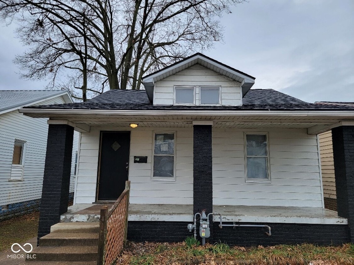 Primary Photo - 1127 Marshall Ave