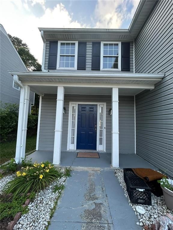 Building Photo - 5335 Lakebrooke Run