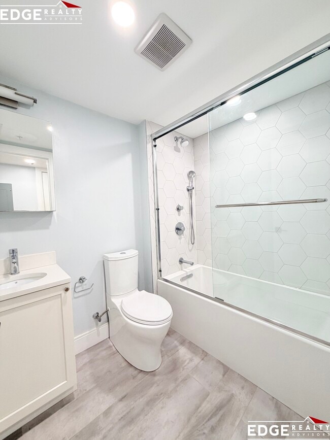 Building Photo - 12 Lopez Ave