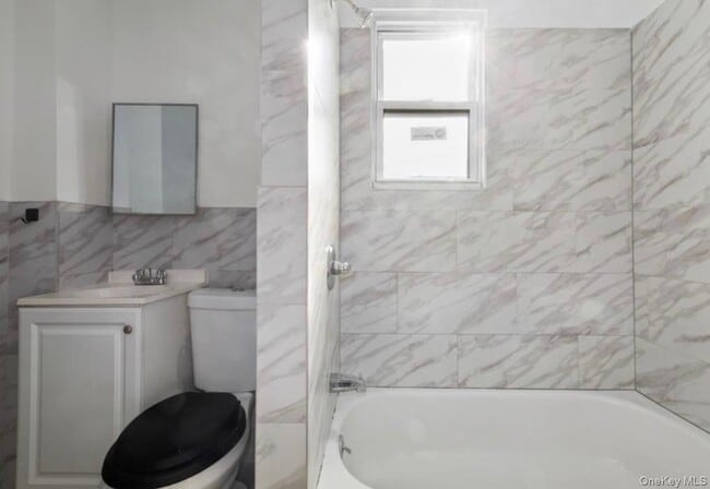 Building Photo - 153-12 122nd Ave