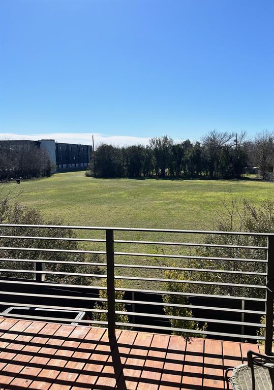Building Photo - 5605 Sunshine Dr