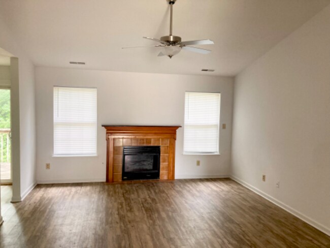 Foto del edificio - 5031 Seerley Creek Rd