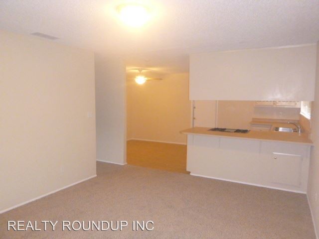 Foto del edificio - 3 br, 2 bath House - 2060 Quincy Ave