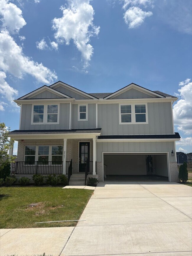 Foto del edificio - New Construction | Covered Deck + Open Living | Columbia, TN