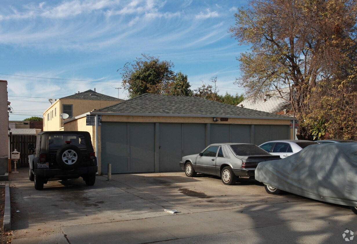 Primary Photo - 607 Hazel St