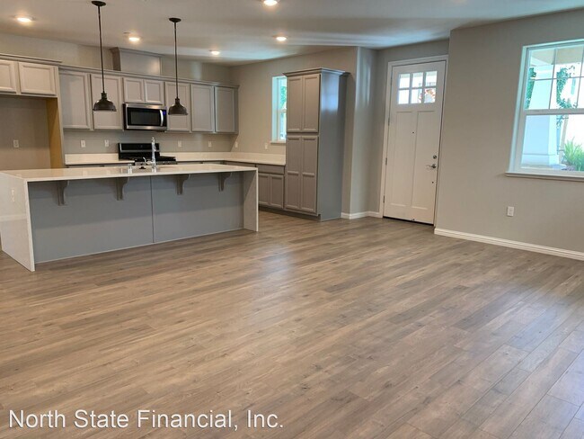 Foto del edificio - 4 br, 2.5 bath House - 108 Chives Way