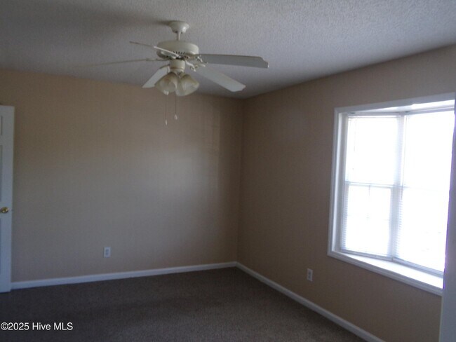 Foto del edificio - 3987 Sterling Pointe Dr