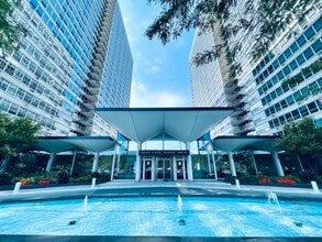 Building Photo - 3550 N Lake Shore Dr
