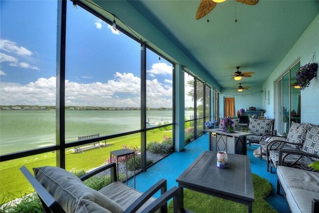Building Photo - 585 Blue Cypress Dr