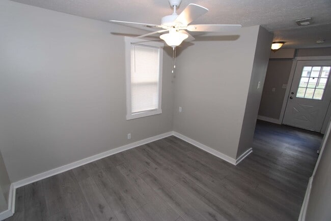 Foto del edificio - Quaint 2 Bedroom 1 Bathroom Ranch