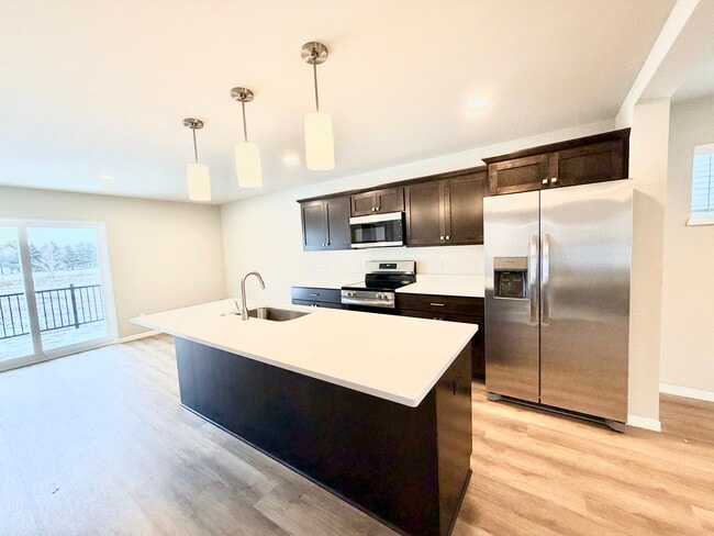 Building Photo - 10120 Mosaic Way