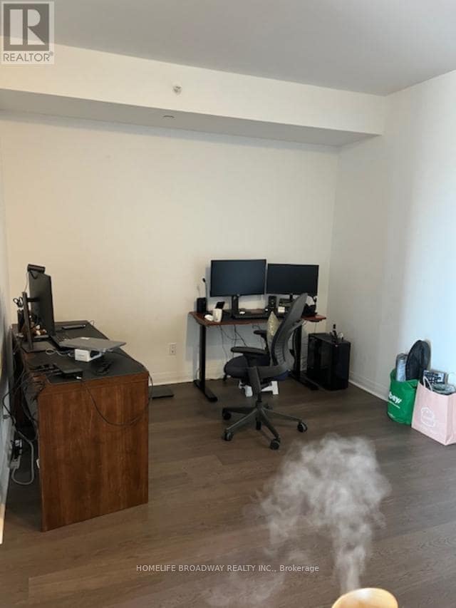 Photo du bâtiment - 55 Oneida Crescent