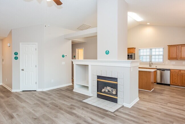 Building Photo - 5839 Mahogany Pl SW