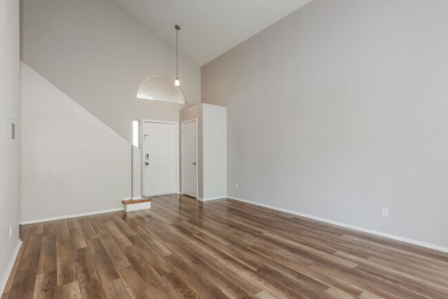 Building Photo - 17461 N 14th St