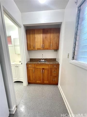 Building Photo - 2530 Kalihi St