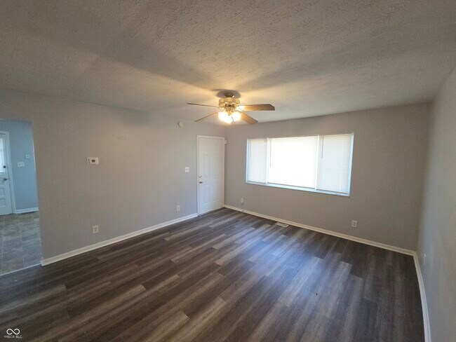 Foto del edificio - 1256 N Ridgeview Dr