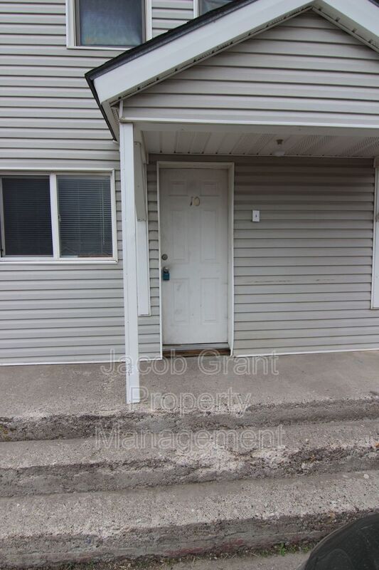 4719 Yellowstone Ave Unit 10, Pocatello, ID 83202 Condo for Rent in