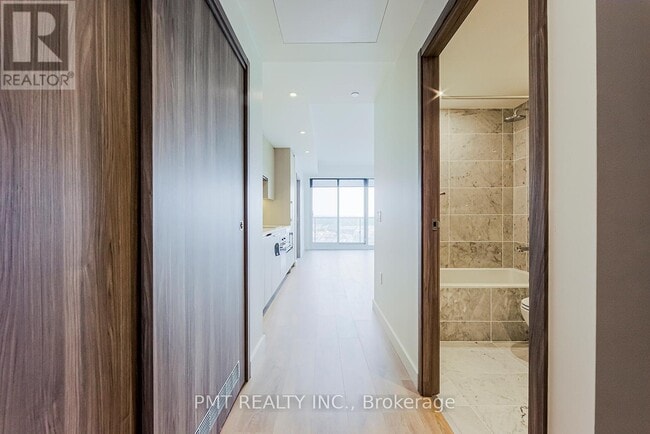 Building Photo - 95 McMahon Dr