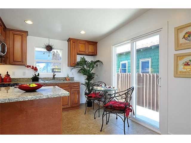 Foto del edificio - 4825 W Point Loma Blvd