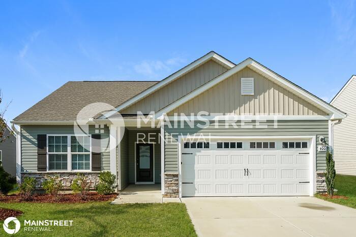Foto principal - 400 LEGACY DR, YOUNGSVILLE, NC 27596